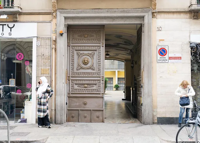 La Mignon By Happyhostorino * Turin